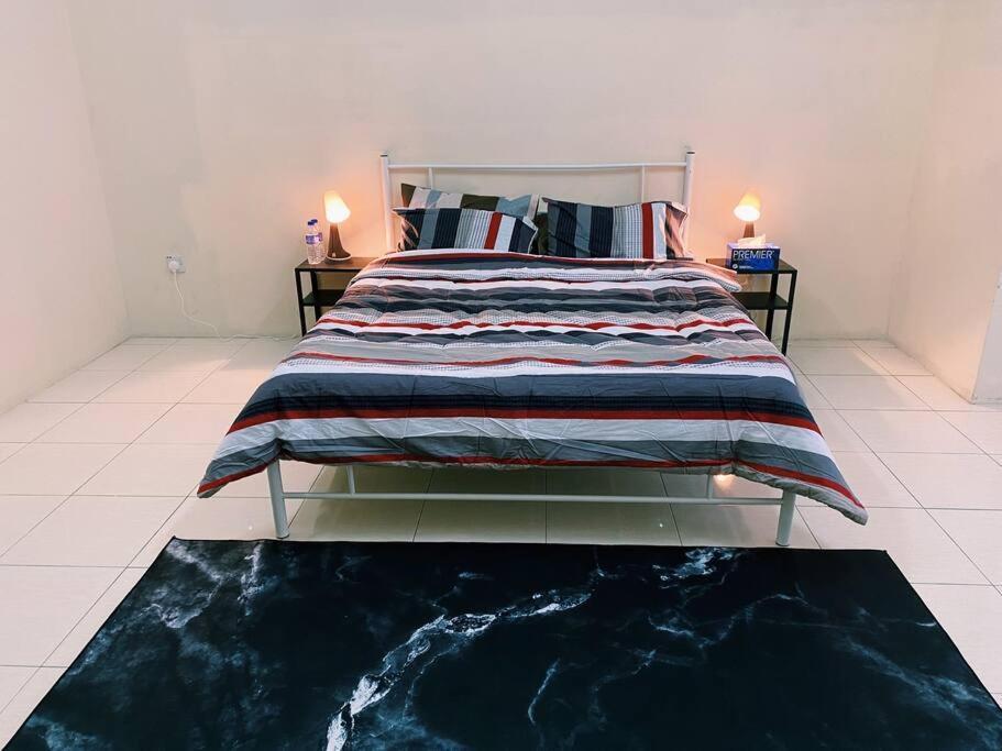 Spacious Cozy Lakeville Homestay 4 Bedrooms All With Aircond Сери-Искандар Экстерьер фото